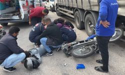 Sinyal vermeyen sürücü kazaya sebep oldu, 1 kişi yaralandı