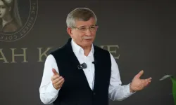 Ahmet Davutoğlu’na “Cumhurbaşkanına hakaret” soruşturması