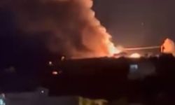 Alanya’da mutfak tüpleri yüklü kamyonet alev aldı