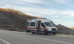 Bilecik’te sürücü direksiyon hakimiyetini kaybetti araç menfeze düştü