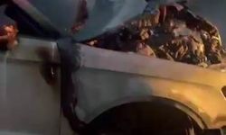 Diyarbakır'da park halindeki araç alev aldı