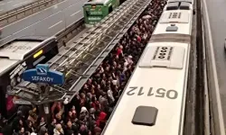 İstanbul Avcılar’da metrobüs arızası ulaşımı aksattı