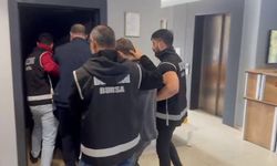 Bursa merkezli 11 ilde oto kaçakçılığı operasyonu: 19 araç ele geçirildi