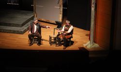 Deli İbram Divanı, Sakarya’da ayakta alkışlandı