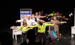 Etimesgut Emekli Tiyatrosu “Söz mü?” ile sezonu açtı