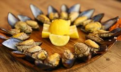 Ortaköy’de yedikleri midye sonrası zehirlenen aileden 3 kişi hayatını kaybetti