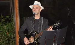 Pluribus dizisinde Murat Evgin'in Türkçe şarkısı yer aldı