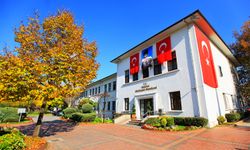 Sakarya’da Sırlı Hikâyeler sergisi ve Çetin Akdeniz konseri