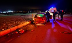 Kırmızı ışıkta geçen araç kazaya neden oldu