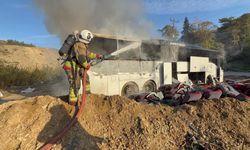 Park halindeki yolcu otobüsünde yangın!