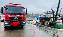 Ünye’de balıkçı teknesi batmaktan son anda kurtarıldı