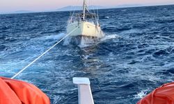 Datça’da 10 metrelik yelkenli tekne arızalandı