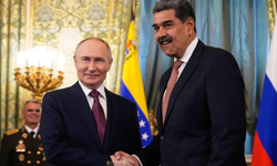 Putin’den Maduro’ya destek ve iş birliği telefonu