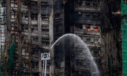 Hong Kong’daki gökdelen yangınında ölü sayısı 151’e ulaştı