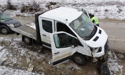 Kastamonu’da kamyonet şarampole devrildi: 7 yaralı