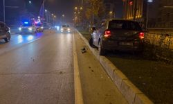 Malatya-Elazığ karayolunda kaza: Araç refüje çıktı