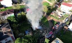 Tuzla’da gecekonduda çıkan yangın evi kullanılamaz hale getirdi