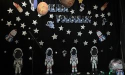 Bebek Kütüphanesinde minikler uzayla tanıştı