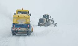 Amasya’da köy yolları kar nedeniyle ulaşıma kapandı