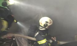 Pamukkale’de kapalı otoparkta otomobil yangını