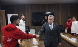 Bakan Osman Aşkın Bak, Kış Olimpiyatları öncesi milli sporcularla buluştu