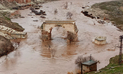 Araban’da yağışlar sonrası Karasu ve Sıtma Pınar çayı alarm veriyor
