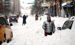 ABD’de kış fırtınası alarmı! Kar, buz, soğuk hayatı durdurdu