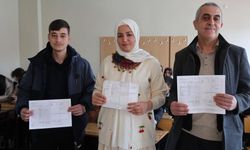 Elazığ’da karne töreninde üç kuşak buluştu