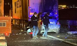 Keçiören’de feci kaza: Araç tırta çarptı, sürücü öldü