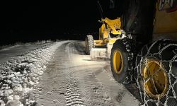 Kırşehir’de karla mücadele: Köy yolları ulaşıma açıldı