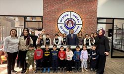 Minik eller Gastro Sincan’da kurabiye yoğurdu