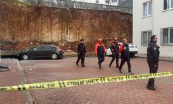 Gaziantep’te devrilen site duvarı yürekleri ağza getirdi