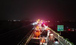 Anadolu Otoyolu’nda 16 araçlık zincirleme kaza