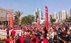 Adana’da belediye işçilerinden yüzde 3 zamma tepki