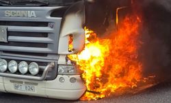 Bolu Dağı’nda seyir halindeki tanker cayır cayır yandı