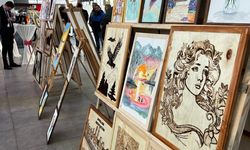 'Sanatla Değişen Hayatlar' Ayvacık’ta sergilendi