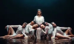 Beren Saat’ten İngilizce şarkısı “CapitaliZoo” yayımladı