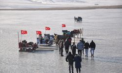 Çıldır Gölü buz şenliği: Dans, spor ve müzik bir arada