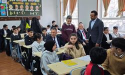 Fuat Oktay, Bakü’de Türk eğitim kurumlarını ziyaret etti