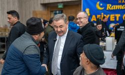 Ankara Gölbaşı Belediyesi ilk iftarda vatandaşlarla aynı sofrada