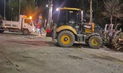 Isparta'da şiddetli rüzgâr cami minaresini parçaladı