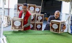 Mersin'de Ramazan Dayanışma Paketleri 13 ilçede dağıtılıyor