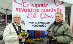 Yenimahalle’de sevgililer günü renkli etkinliklerle kutlandı