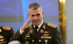 Venezuela Savunma Bakanı görevden alındı
