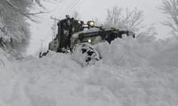 Ordu'da kar yüksekliği 2 metre oldu