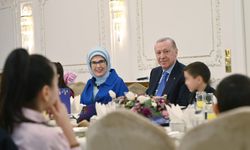Cumhurbaşkanı Erdoğan devlet korumasındaki çocuklarla iftar yaptı