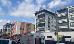 Osmaniye'de 5 katlı binanın çatı katında korkutan yangın