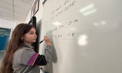 10 yaşındaki Lina Saka matematikte dünya birincisi oldu