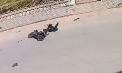 U dönüşü yapan otomobil motosiklete çarptı, sürücü savruldu