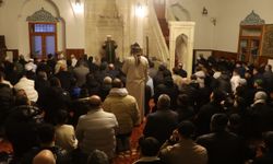 Sivas’ta 4 asırlık tarihi Kale Camii’nde bayram coşkusu